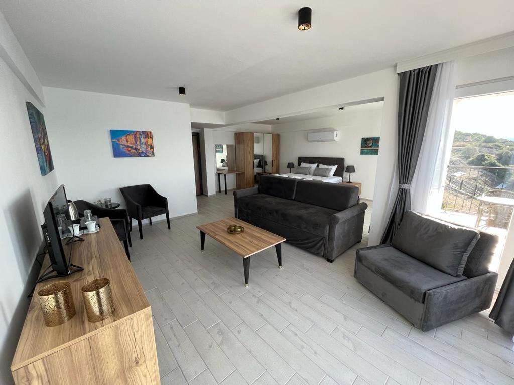 Ni Marin Hotel Milas Εξωτερικό φωτογραφία